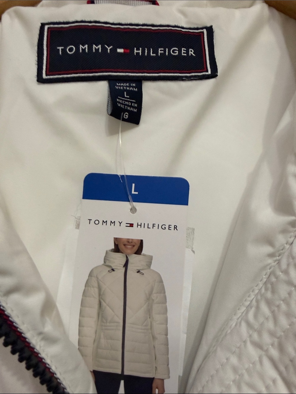 Tommy Hilfiger Women's Cream Quilted Hooded Puffer Jacket - Picture 2 of 3